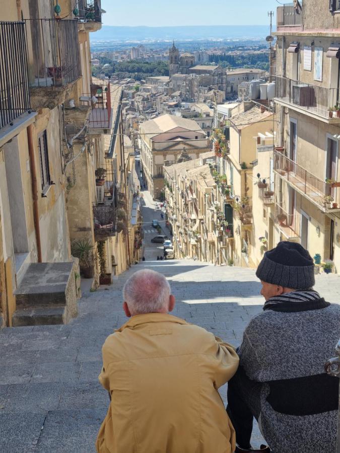 La Scalinata Home Apartment Caltagirone Εξωτερικό φωτογραφία